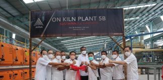 Rayakan Ultah ke-28, Arwana Ceramics ‘Naik Kelas’