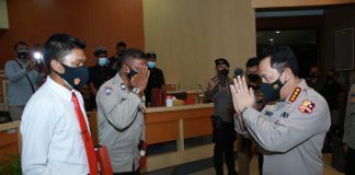 Dua Personel Polda Bali yang Berprestasi Diberikan Penghargaan oleh Kapolri