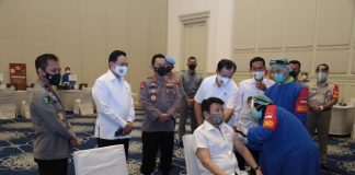 Polri Gelar Vaksinasi Covid-19 2.282 Untuk Purnawirawan Polri Kapolri