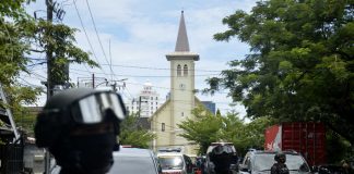 Saksi Mata Menduga Pelaku Ledakan Bunuh Diri Seorang Wanita