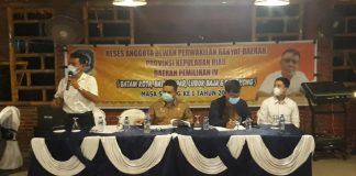 Agar BPJS Kesehatan Efektif, Uba Desak Dinkes Kepri Proaktif Data Warga Miskin anggota DPRD Provinsi Kepulauan Riau (Kepri), Uba Ingan Sigalingging ketika mendengar aspirasi warga dalam reses di daerah pemilihan Batam IV, yakni Bengkong, Batuampar, Lubuk Baja dan Batam Kota pada pertengahan bulan Maret 2021.(AlurNews.com/ist)