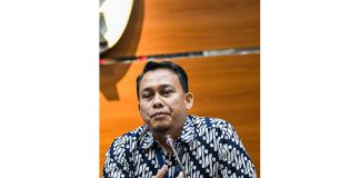 KPK Cari Alat Bukti di Ruangan Azis Syamsuddin