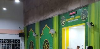 Malam ini, Golkar Kepri Bagikan Paket Sajadah dan Sarung di Masjid Mukhtarul Arifin Batu Aji
