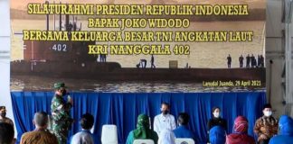 Presiden Jokowi Terbata-bata Bertemu Keluarga Kru KRI Nanggala 402, Berkomitmen Bangunkan Rumah