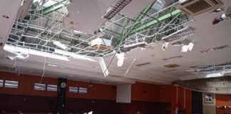 Penampakan Gedung DPRD Kabupaten Blitar Jebol Akibat Diguncang Gempa Malang