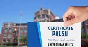 Peringatan Kemendikbud-Ristek: Ada PTS Abal-abal, Kuliah Pilih Lembaga yang Bener