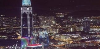 Empati Musibah KRI Nanggala 402, Gedung-gedung Ikonik di Malaysia Nyalakan Lampu Merah Putih