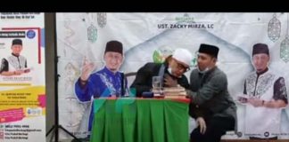 Ustadz Zacky Mirsa Pingsan Saat Ceramah di Pekanbaru, Rencananya Juga ke Batam