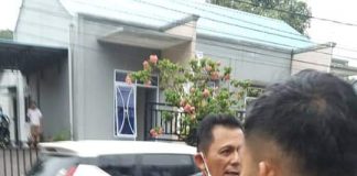 Melihat ada Lakalantas, Ansar Stop Lalu Memberi Pertolongan