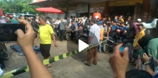 Perkelahian Maut Terjadi di Area Pasar Tos 3000, Seorang Pria Terkapar