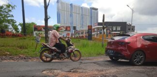 Warga Antusias Ikuti Lomba Foto Jalan Rusak di Batam, Lebih 50 Foto Dikirim ke Panitia