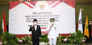 Gubernur Ansar Lantik Wakil Walikota Tanjungpinang Endang Abdullah