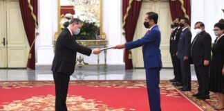 Jokowi Terima Surat Kepercayaan Empat Duta Besar Negara Sahabat