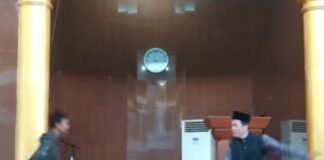 Tausiah di Masjid Baitussyakur, Ustadz Abu Syahid Chaniago Diserang OTK