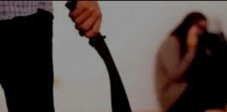 Suami Tega Bacok Istrinya Akibat Kerap Berutang dan Main Medsos