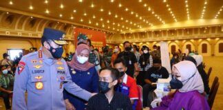 Cegah Peningkatan saat Ramadhan, Kapolri Kejar Target Akselerasi Vaksinasi Booster