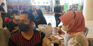 Tim Mobil Gurindam 12 Korem 033/WP Kembali Gelar Vaksinasi di One Mall Batam