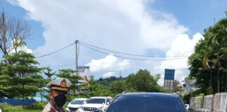 Plat Nomor Tak Sesuai Spesifikasi, Toyota Fortuner Ditilang Satlantas Polresta Barelang