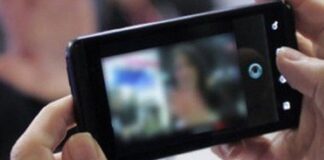 Viral Mahasiswi Mesum saat Kuliah via Zoom, Ini Klarifikasi UIN Suska Riau