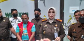 Korupsi Beras Miskin, Pegawai Bulog Ditangkap Kejari Batam Usai Buron Selama 8 Tahun