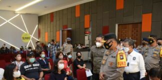 Kapolri Pantau Secara Virtual Vaksinasi 1.500 Dosis di Batam