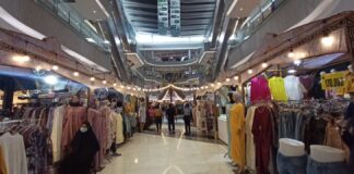 Peringatan Tiga Tahun, Grand Batam Bagi-Bagi THR