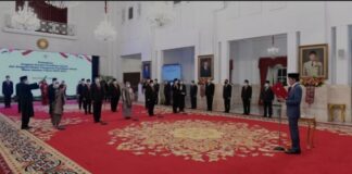 Jokowi Lantik Anggota KPU dan Bawaslu Masa Jabatan 2022-2027