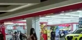Hujan Deras, Lantai Dasar Grand Batam Mall Banjir