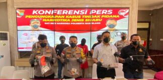 Polisi Tangkap 5 Bandar dan Pemakai Sabu di Kampung Aceh