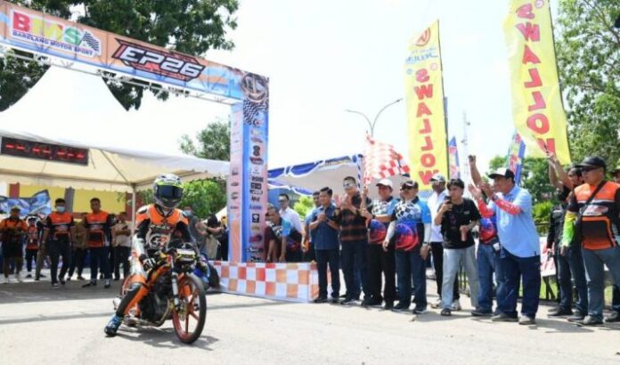 Gubernur-Ansar-Buka-Kejurnas-Drag-Bike-Region-Sumatera-713x420