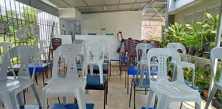 Ruang Kelas Sementara SMAN 25 Rawan Hujan dan Panas