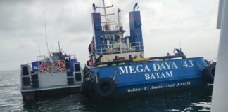 8 Kru Tugboat Mega Jaya Berhasil Selamat saat Kapal Tongkang Marcopolo Tenggelam