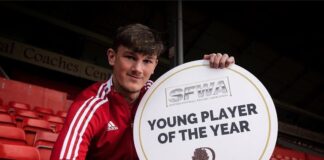 Liverpool Resmi Tuntaskan Transfer Calvin Ramsay