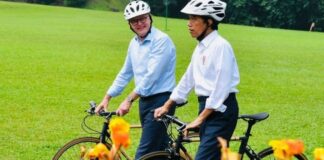 Diplomasi Sepeda Bambu Jokowi Saat Sambut PM Australia