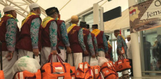 Bawa Terlalu Banyak, Petugas PPIH Sita Rokok JCH Asal Bojonegoro