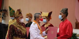 Serahkan Remisi ke Narapidana, Gubri : Tunjukan Sikap dan Perilaku Lebih Baik Lagi