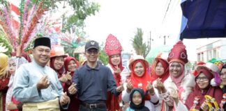 Hadiri Peringatan HUT ke-77 RI di Sungaidaun, Amsakar Ajak Masyarakat Tetap Kompak