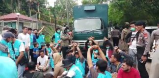 Dianggap Sudah Meresahkan, Aksi Pengungsi di Batam Dibubarkan Paksa