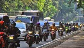 Sepeda Motor Wajib Nyalakan Lampu di Siang Hari, Ini Alasannya