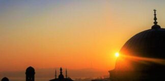 Diperingati Umat Muslim Tiap Tahun, Ini Hukum Merayakan Maulid Nabi