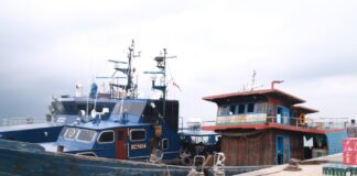 Bea Cukai Amankan Ribuan Botol Minuman Beralkohol di Perairan Tanjung Sengkuang Bea Cukai Batam.