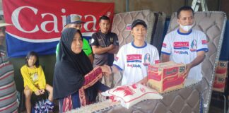 Caisar Spring Bed Bantu Korban Kebakaran di Tanjungsengkuang Batam