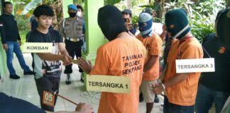 Korban Mahmud Sempat Menikam Satu Pelaku dengan Sajam