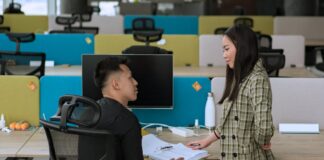 5 Zodiak yang Takut Terjebak Friendzone zodiak takut terjebak friendzone