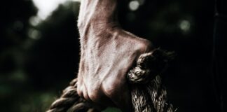 Oknum Wartawan Gantung Diri di Kebun Kawasan Sagulung