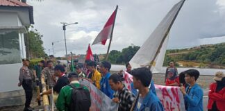 Sejumlah Organisasi Unjuk Rasa Tolak Konsensi ZEE Indonesia-Vietnam unjuk rasa tolak konsesi zee