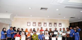 Lepas 18 Pegawai Pensiun, Jefridin: Tugas Kita Tak Pernah Putus, Jadilah Corong ke Masyarakat