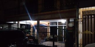 KPK Geledah Rumah di Bengkong, Pemiliknya Pengusaha Pecel Lele kpk geledah rumah di bengkong