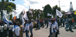 Tolak Perppu Cipta Kerja, Ratusan Buruh Batam Gelar Aksi di Depan Kantor Wali Kota