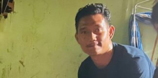 Pelaku Tabrak Lari di Jalan Trans Barelang Dibekuk Polisi AE pelaku tabrak lari di trans Barelang Batam tidak berkutik saat dibekuk Polisi.(Rian/AlurNews.com).